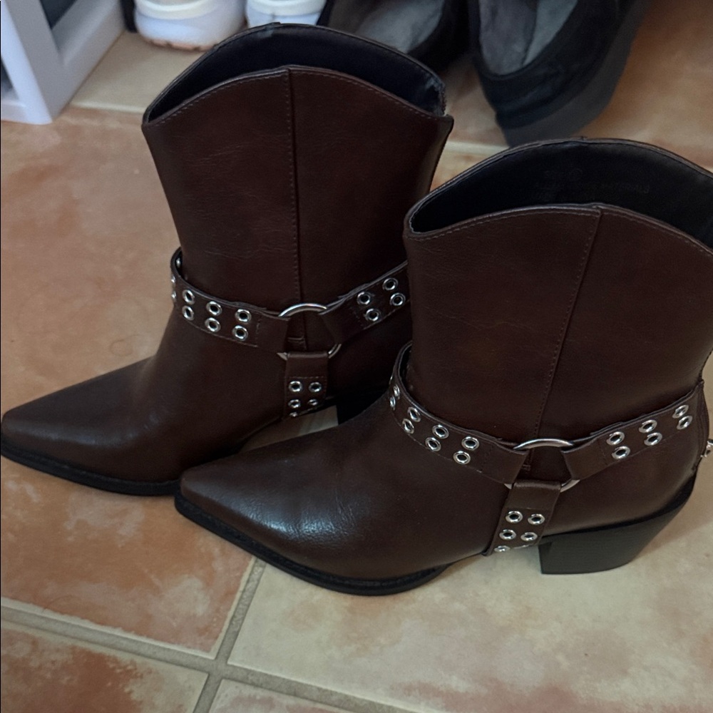 Lulu's Dark Brown Ankle Booties with Silver Accents